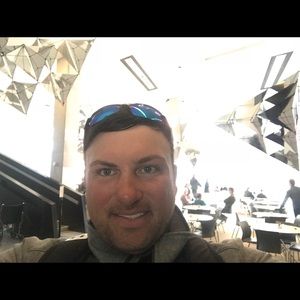 Meet your Posher, Joel